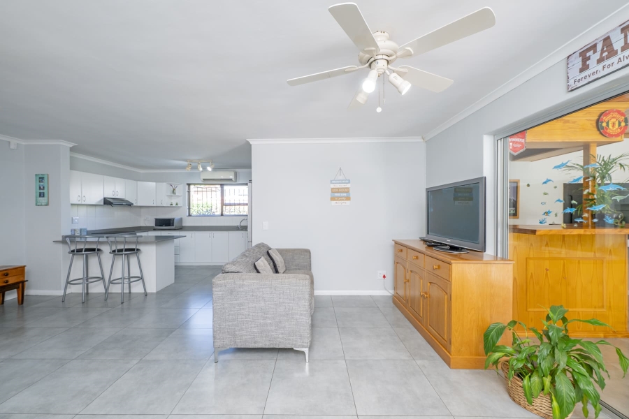 4 Bedroom Property for Sale in Vredekloof Western Cape